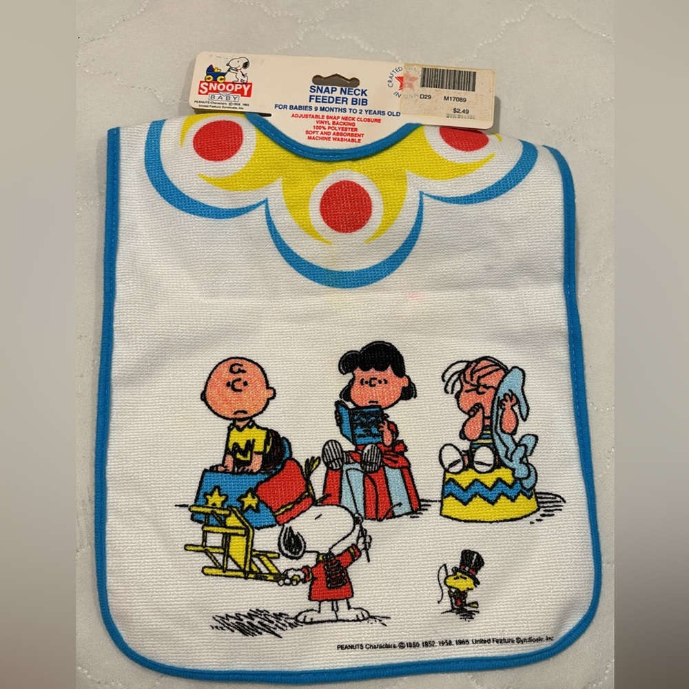 Vintage Baby Peanut Snoopy Neck Feeder Bib - White with Blue Trim